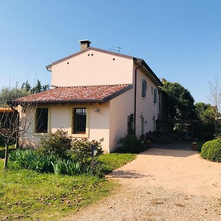 Una Casa Di Campagna Dossobuono Bagian luar foto